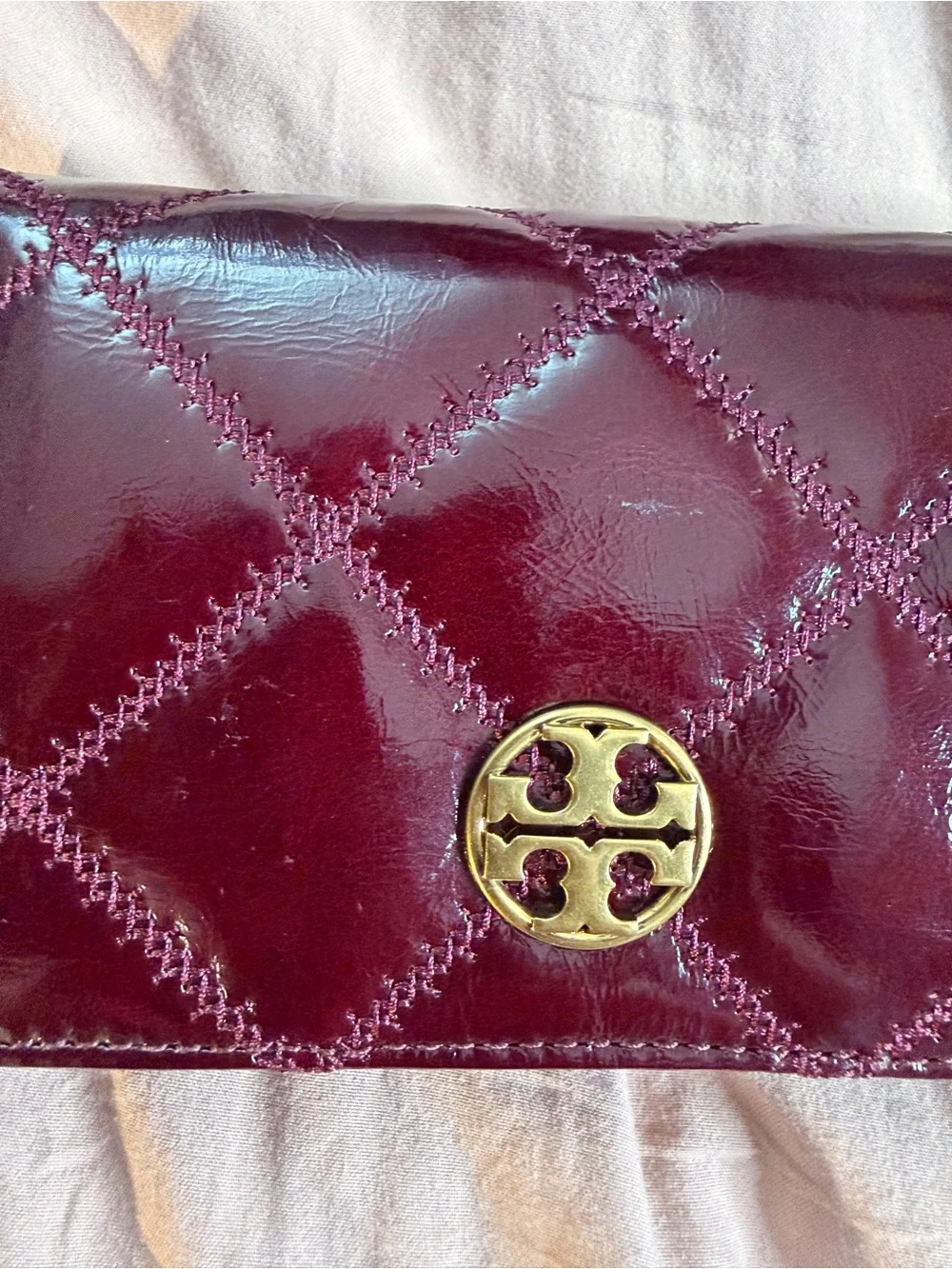 Tory Burch Willa Shine Medium Wallet – Fig Jam